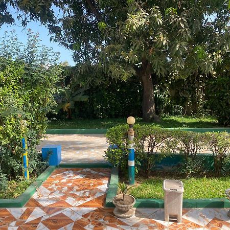 One World Village Guesthouse Bakau Zewnętrze zdjęcie